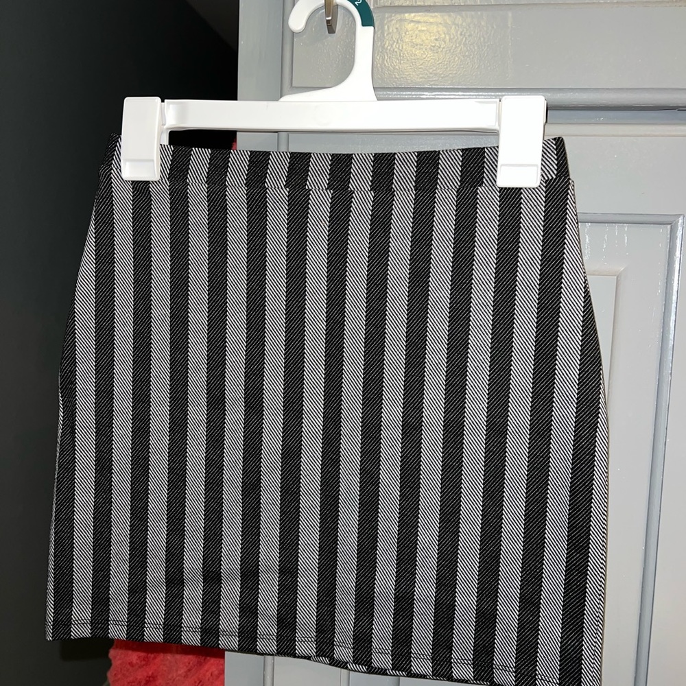 striped skirt